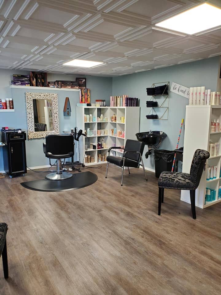 Tyviera Hair Salon